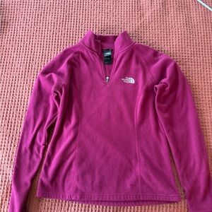 The North Face Women's Magenta Quarter-Zip Fleece Pullover